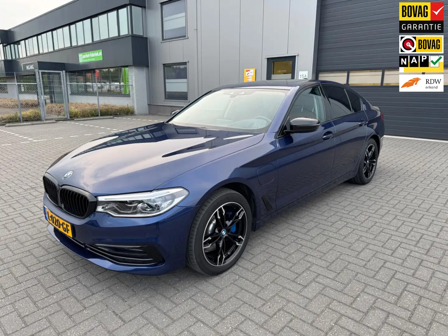 BMW 530 5-serie 530e iPerformance High Executive Blauw - 1