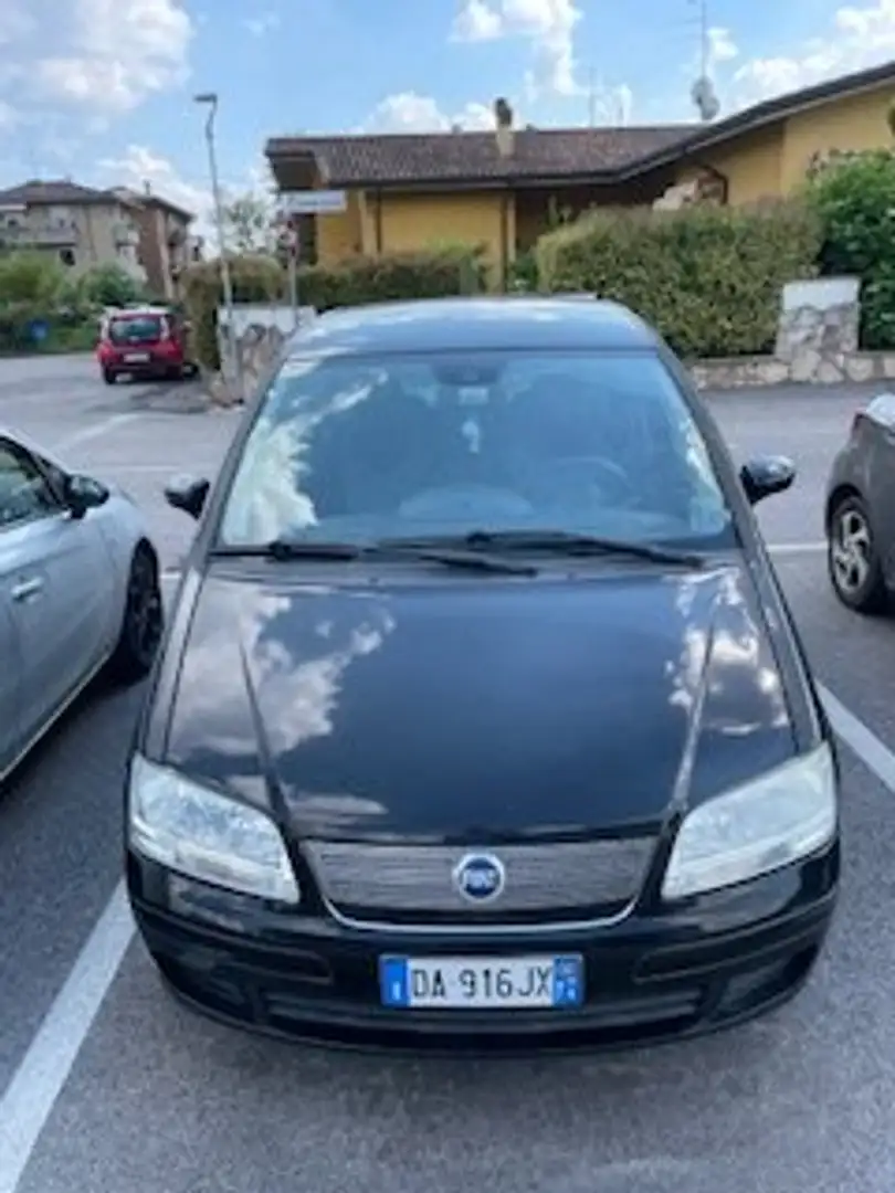 Fiat Idea Idea 1.4 16v Active 6m Černá - 1