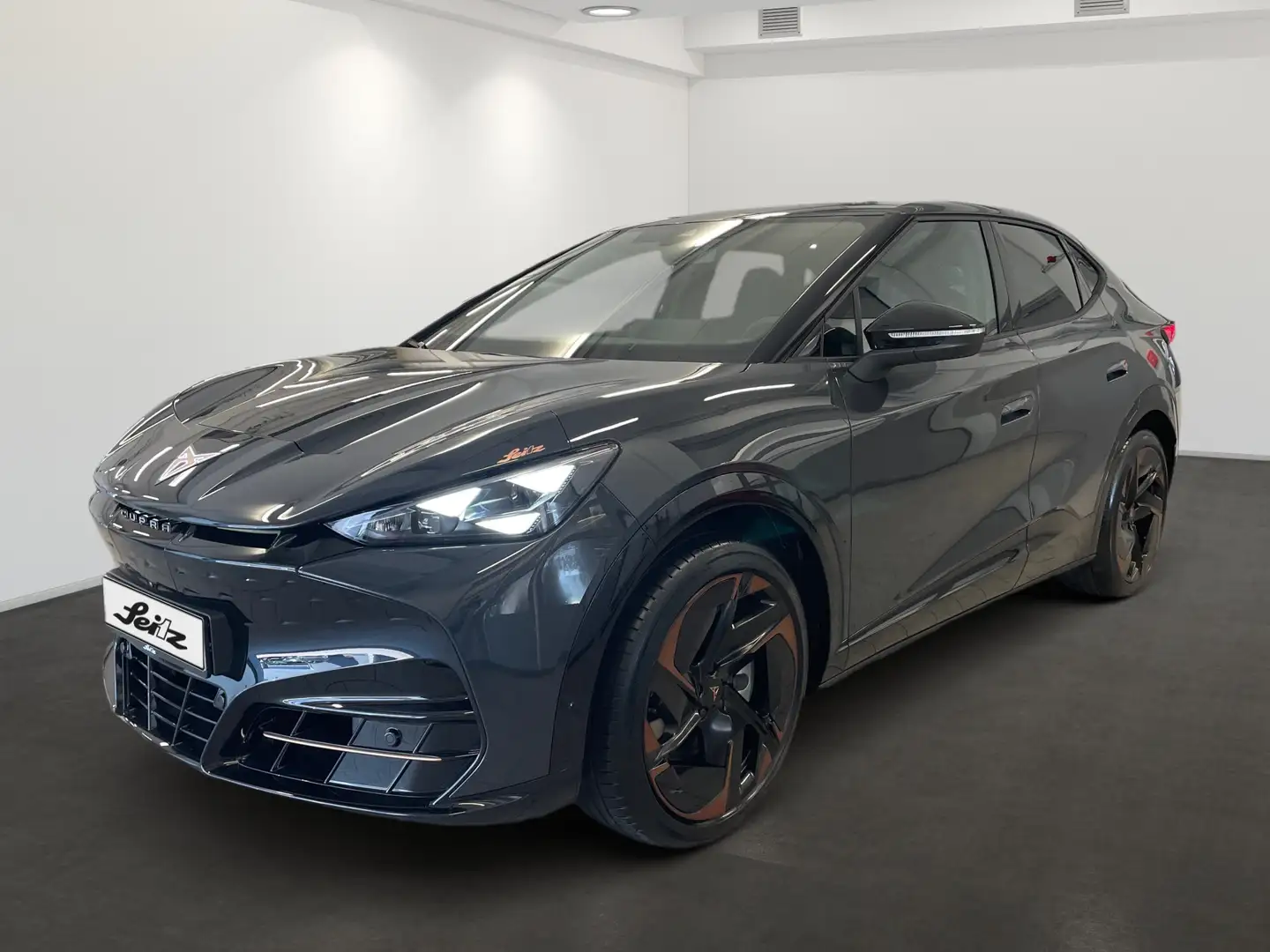 CUPRA Tavascan VZ 4 Drive 250 kW *PANO*HEAD-UP*NAVI*KAMERA* Gris - 2