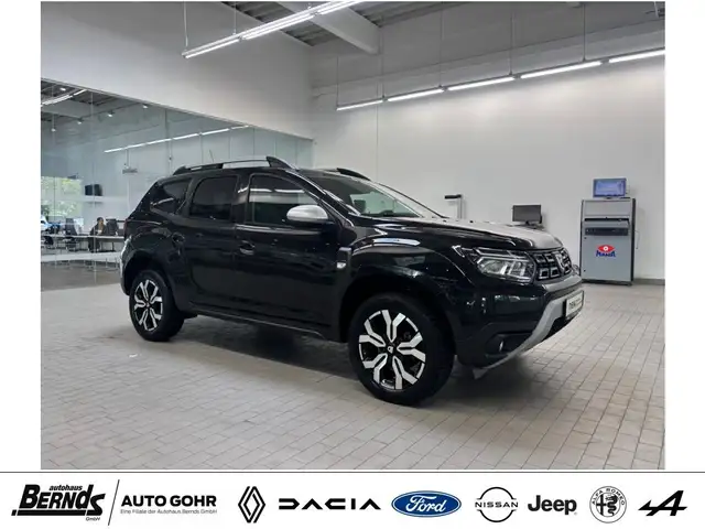 Dacia Duster view 2