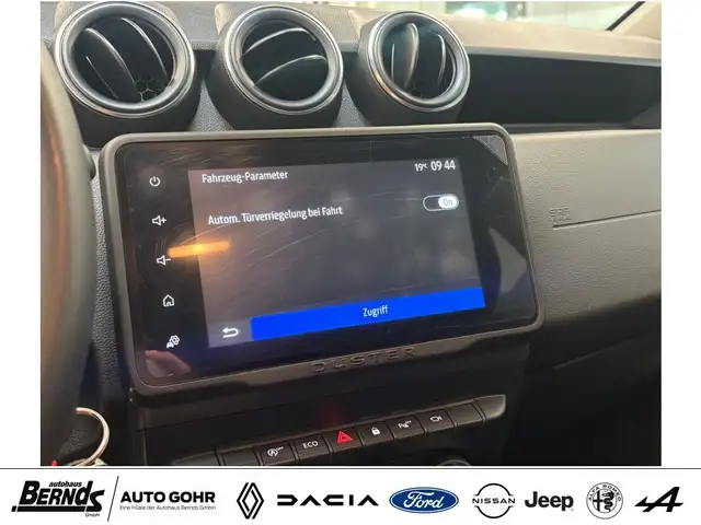 Dacia Duster view 16