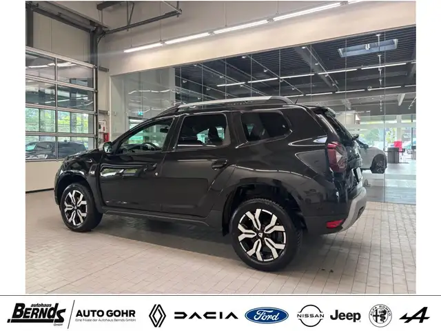 Dacia Duster view 9