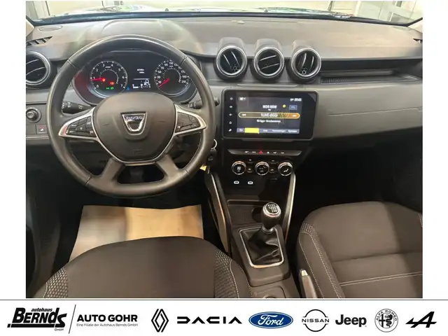 Dacia Duster view 13