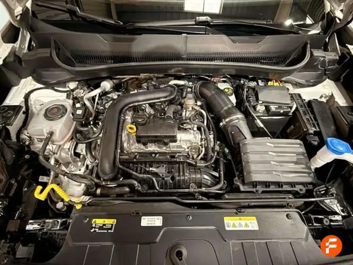 Volkswagen T-Cross Advance 1.0 TSI 2023, foto 22
