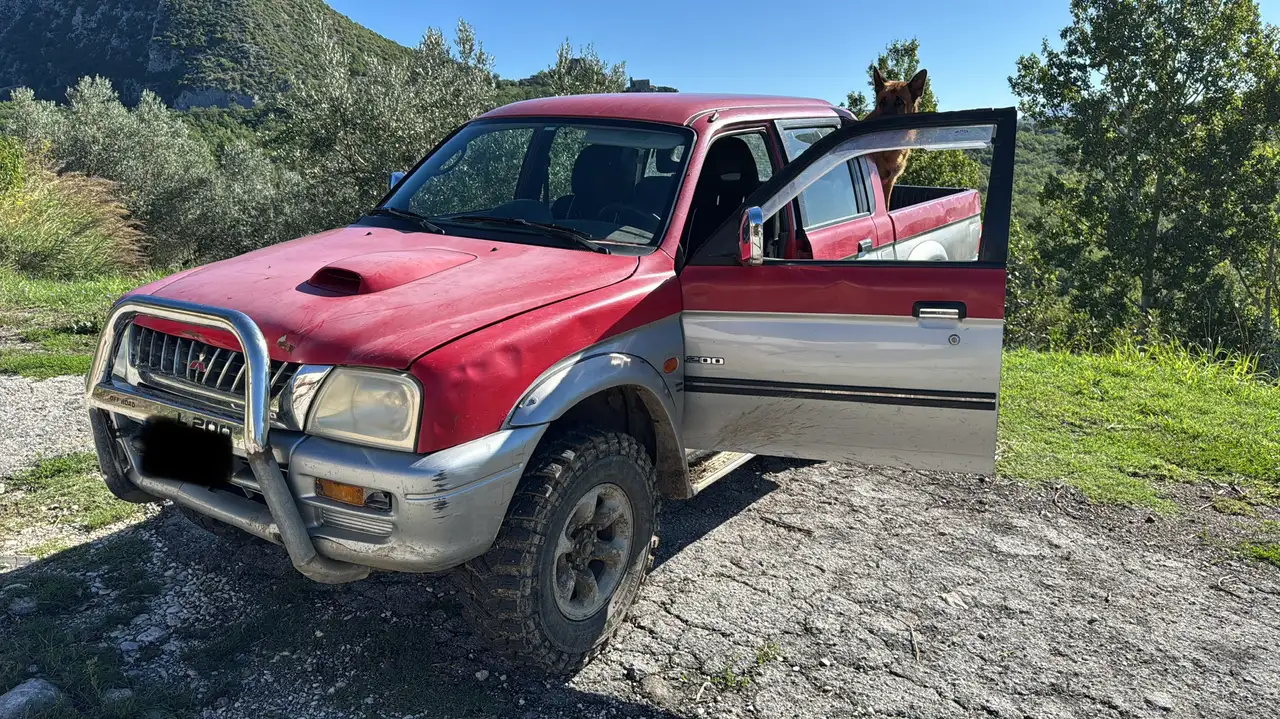 Mitsubishi L200 d.cab 2.5 tdi GLS 4wd, foto 2