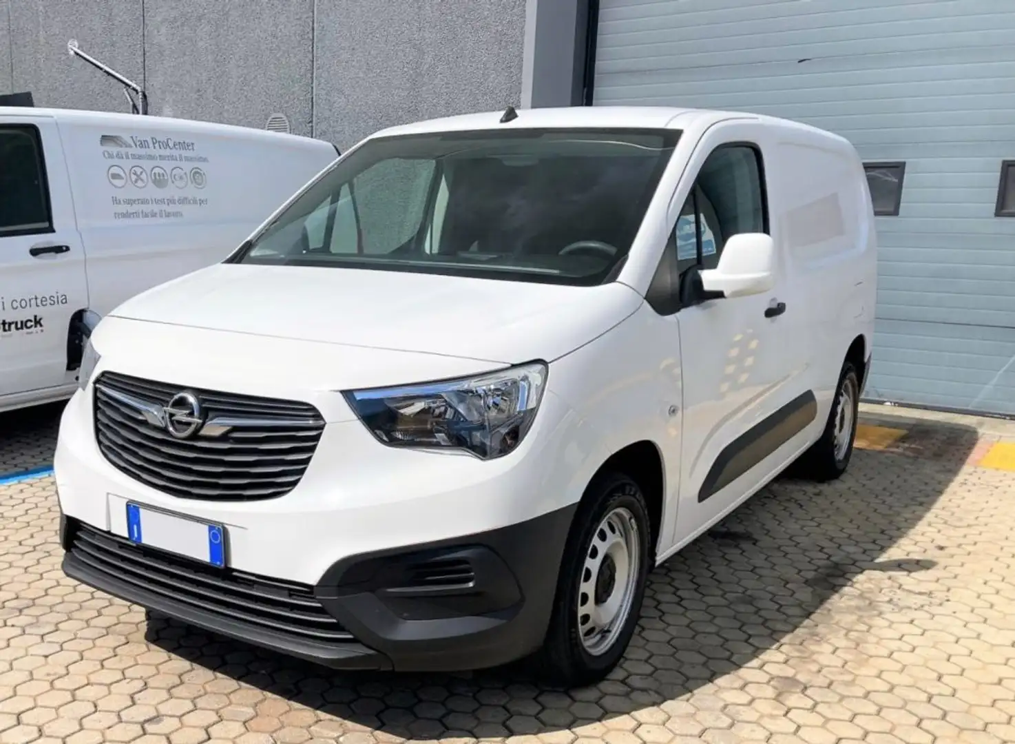 Opel Combo Cargo Bianco - 2