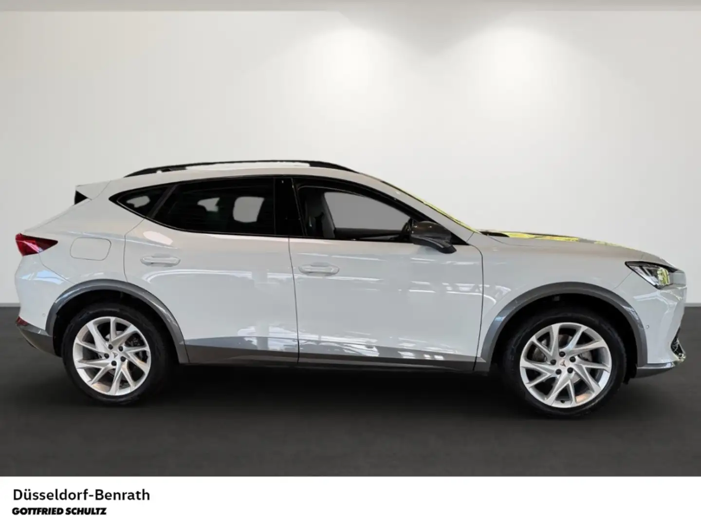 CUPRA Formentor 1.4 e-Hybrid Sitzheizung Full-LED Navi Rückfahrkam Weiß - 2