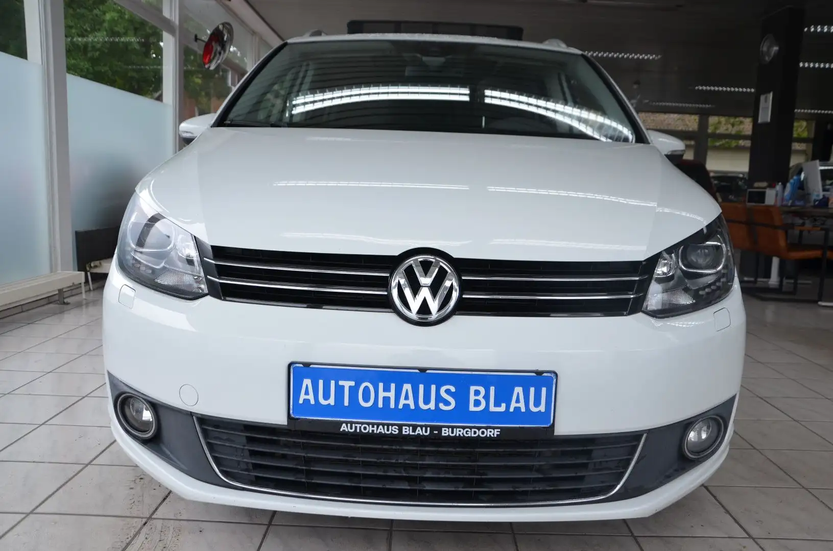 Volkswagen Touran 2.0 TDI Highline *DSG*NAVI*PANORAMA*AHK* Blanc - 2