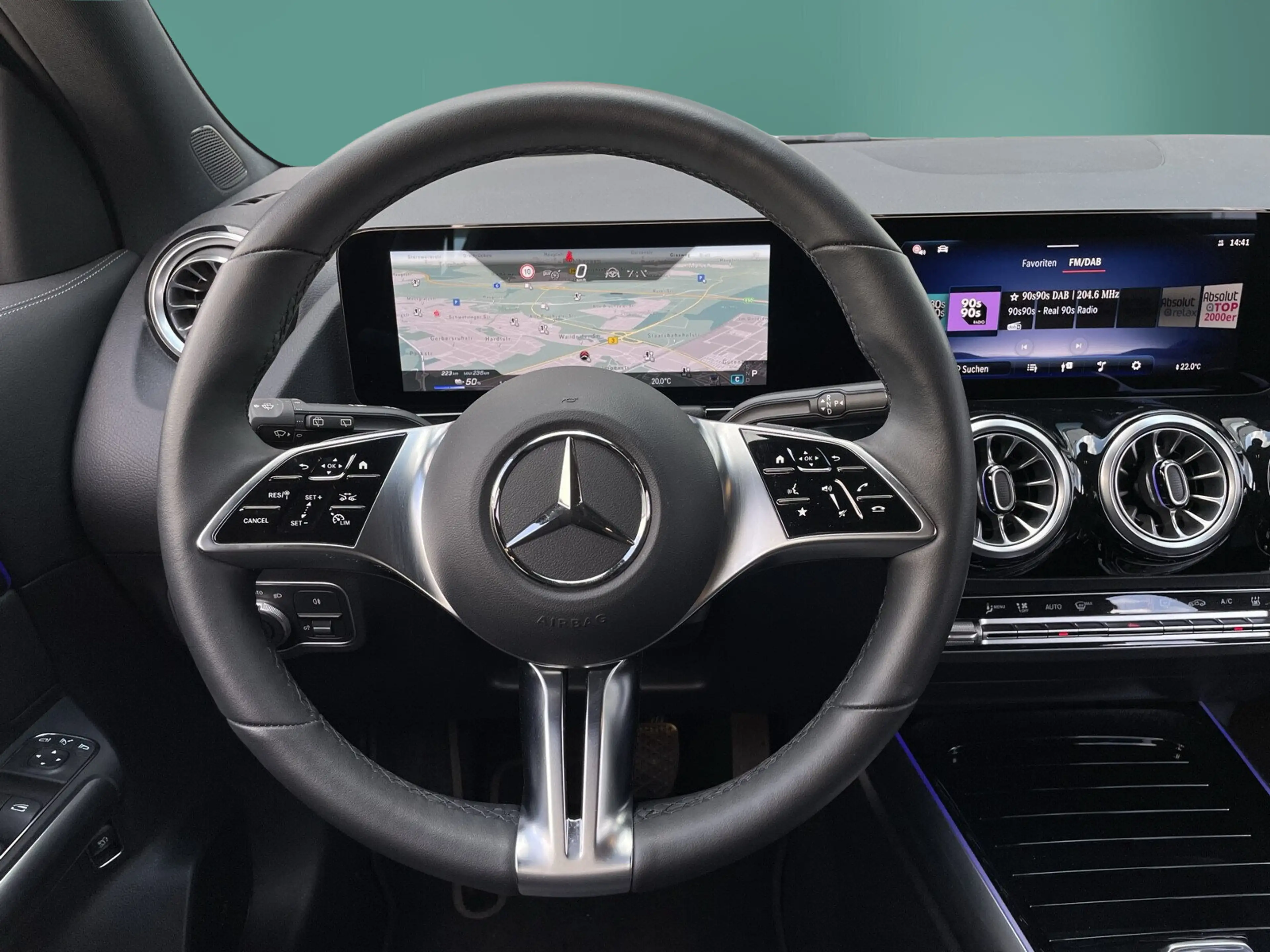 Mercedes-Benz EQA 350 EQA 350 4M PROGRESSIVE*DISTR*360*PANO*KEYL*LHZ* — photo 14