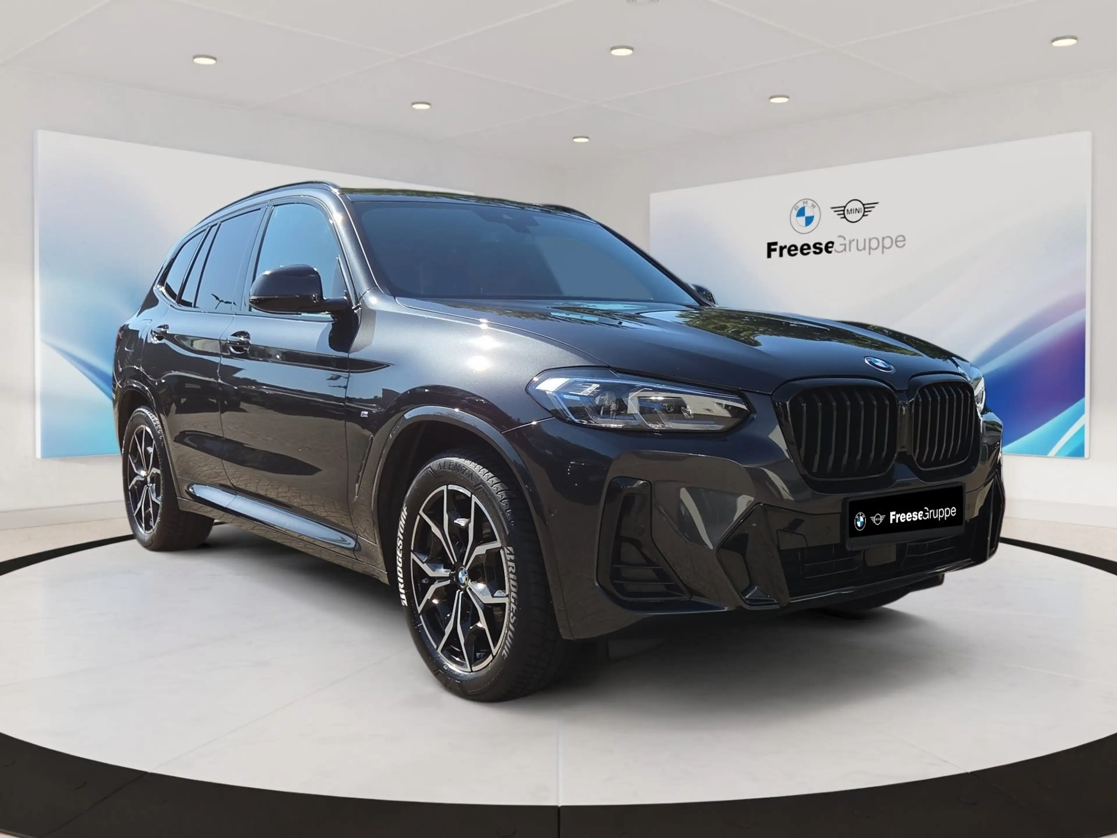 BMW X3 xDrive20d AHK Laser HEAD-UP PANO RFK HIFI LED — photo 8
