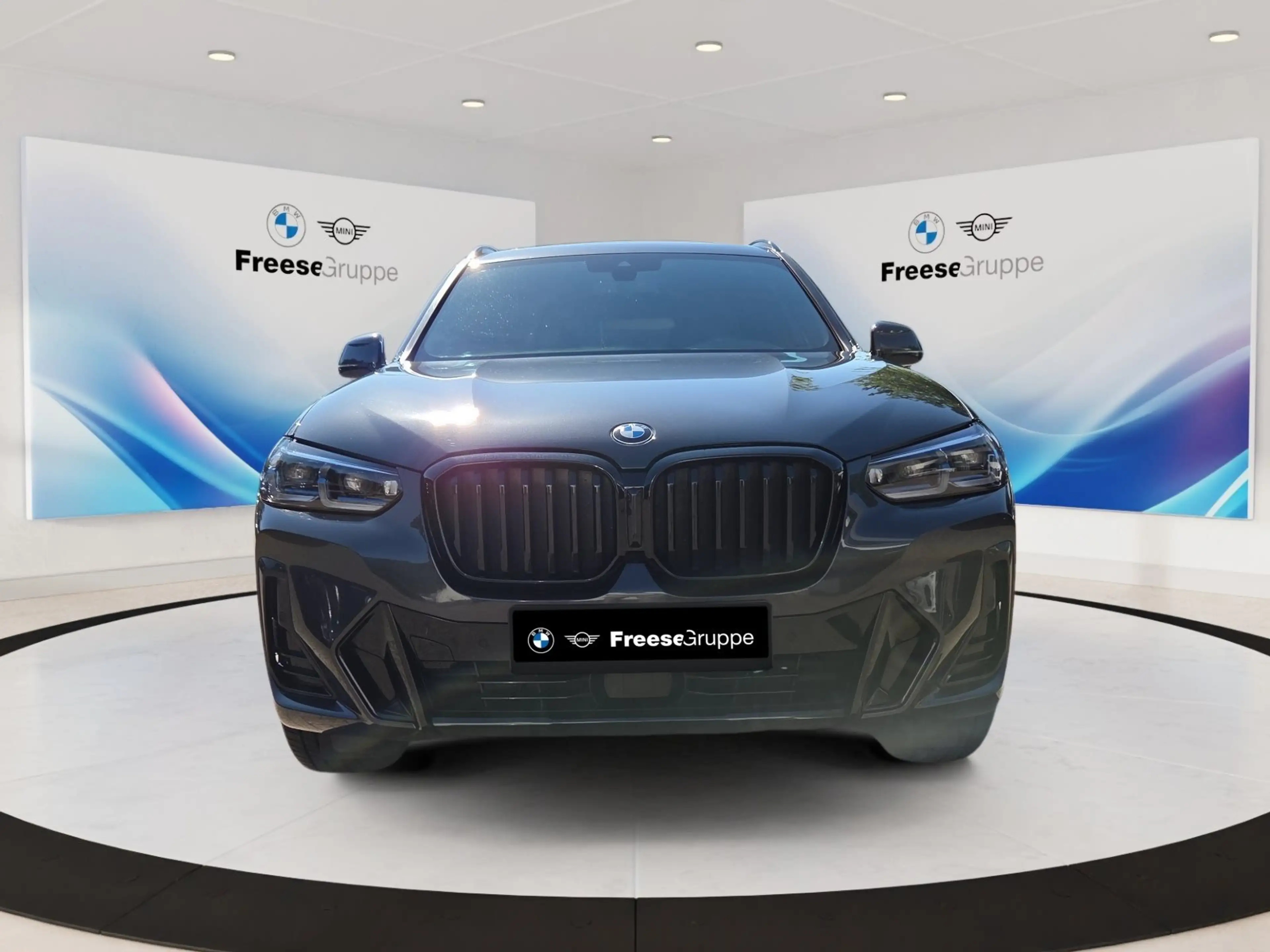 BMW X3 xDrive20d AHK Laser HEAD-UP PANO RFK HIFI LED — photo 2