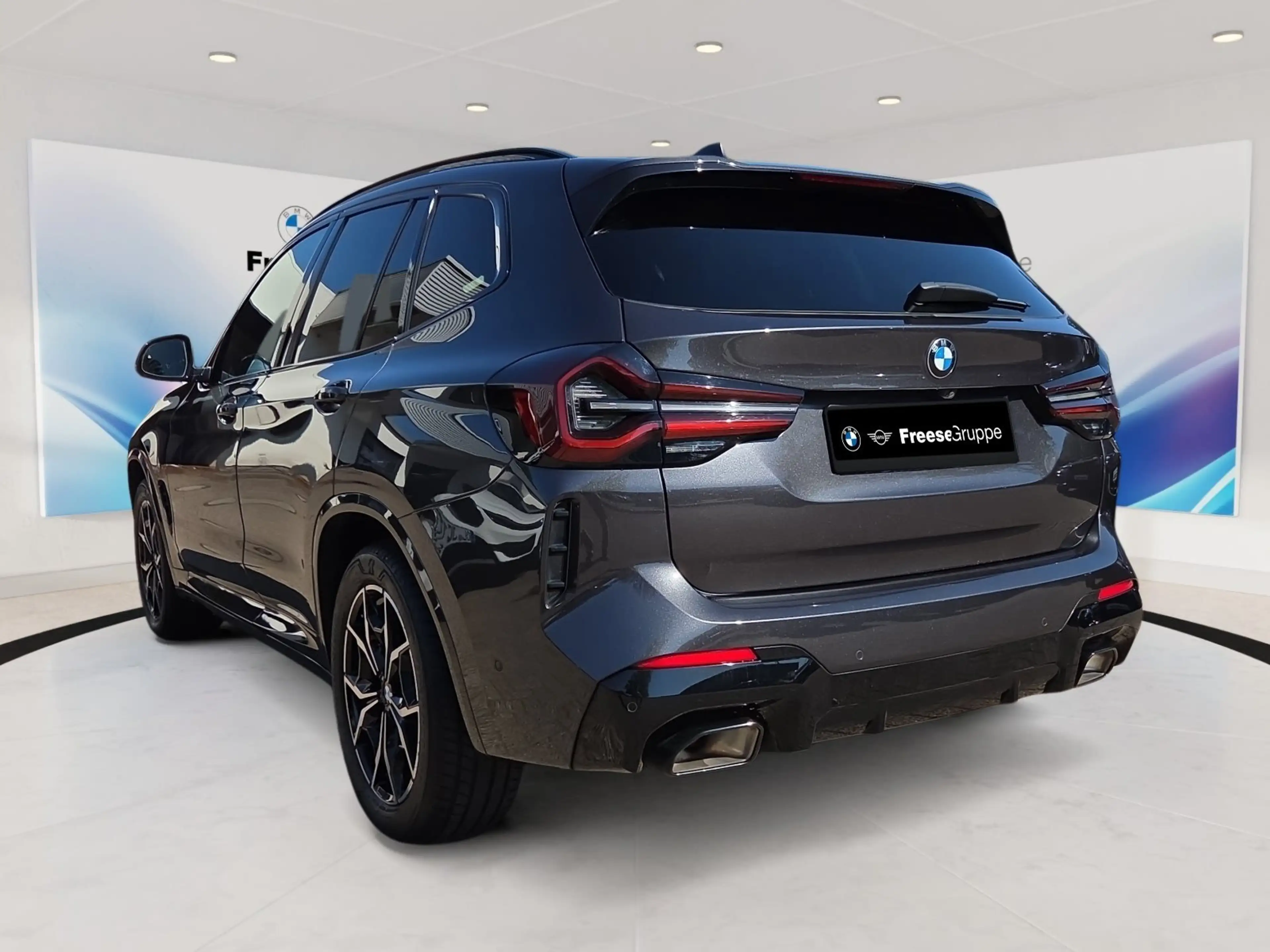 BMW X3 xDrive20d AHK Laser HEAD-UP PANO RFK HIFI LED — photo 4