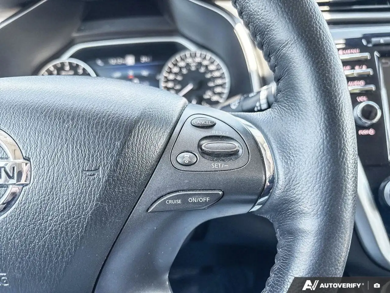Nissan Murano снимка Nissan Murano