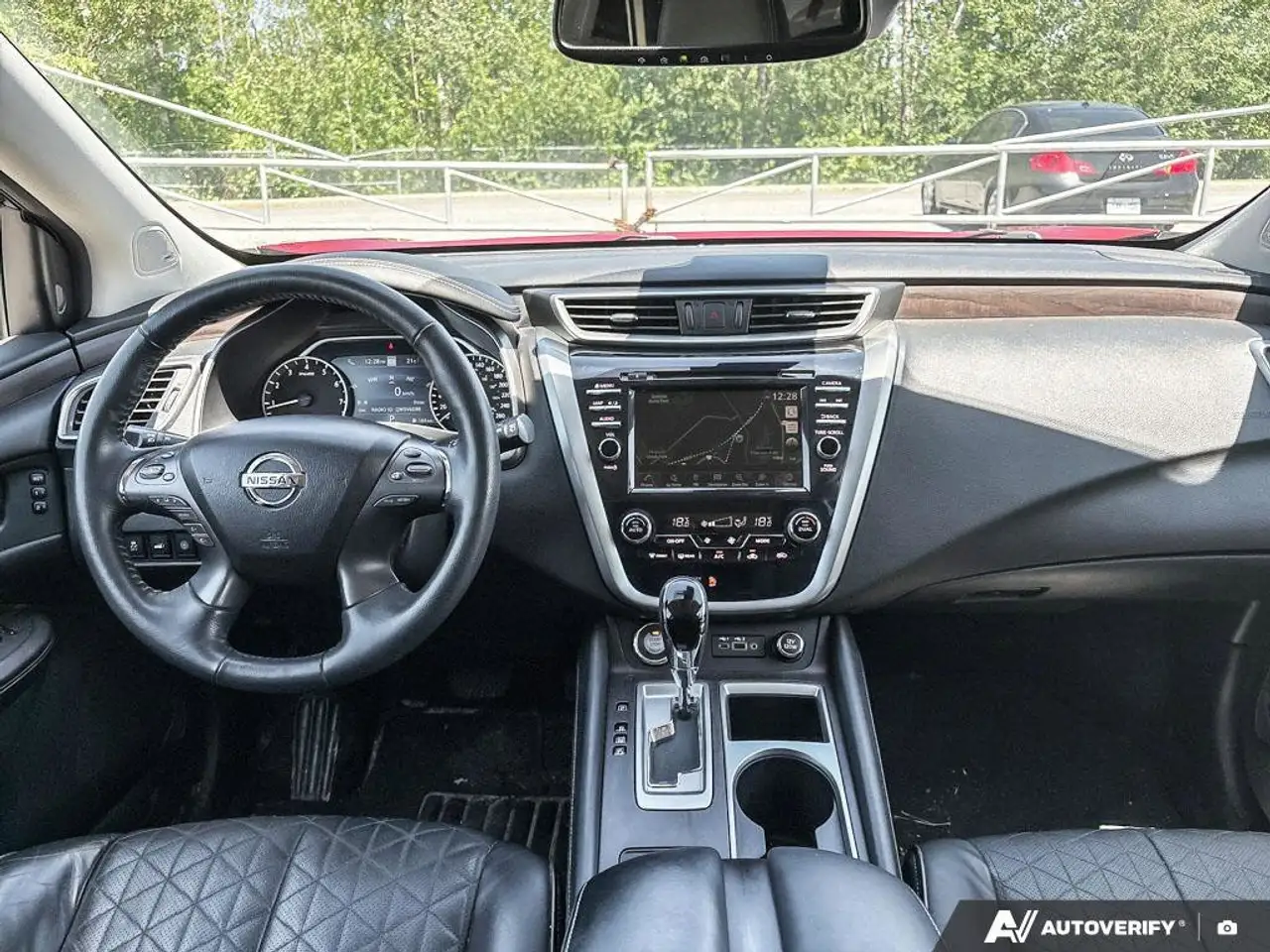 Nissan Murano снимка Nissan Murano