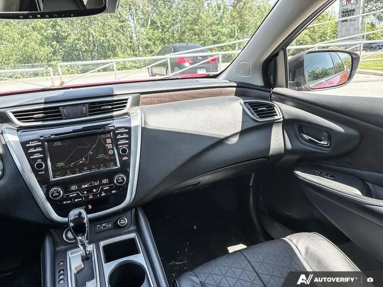 Nissan Murano снимка Nissan Murano