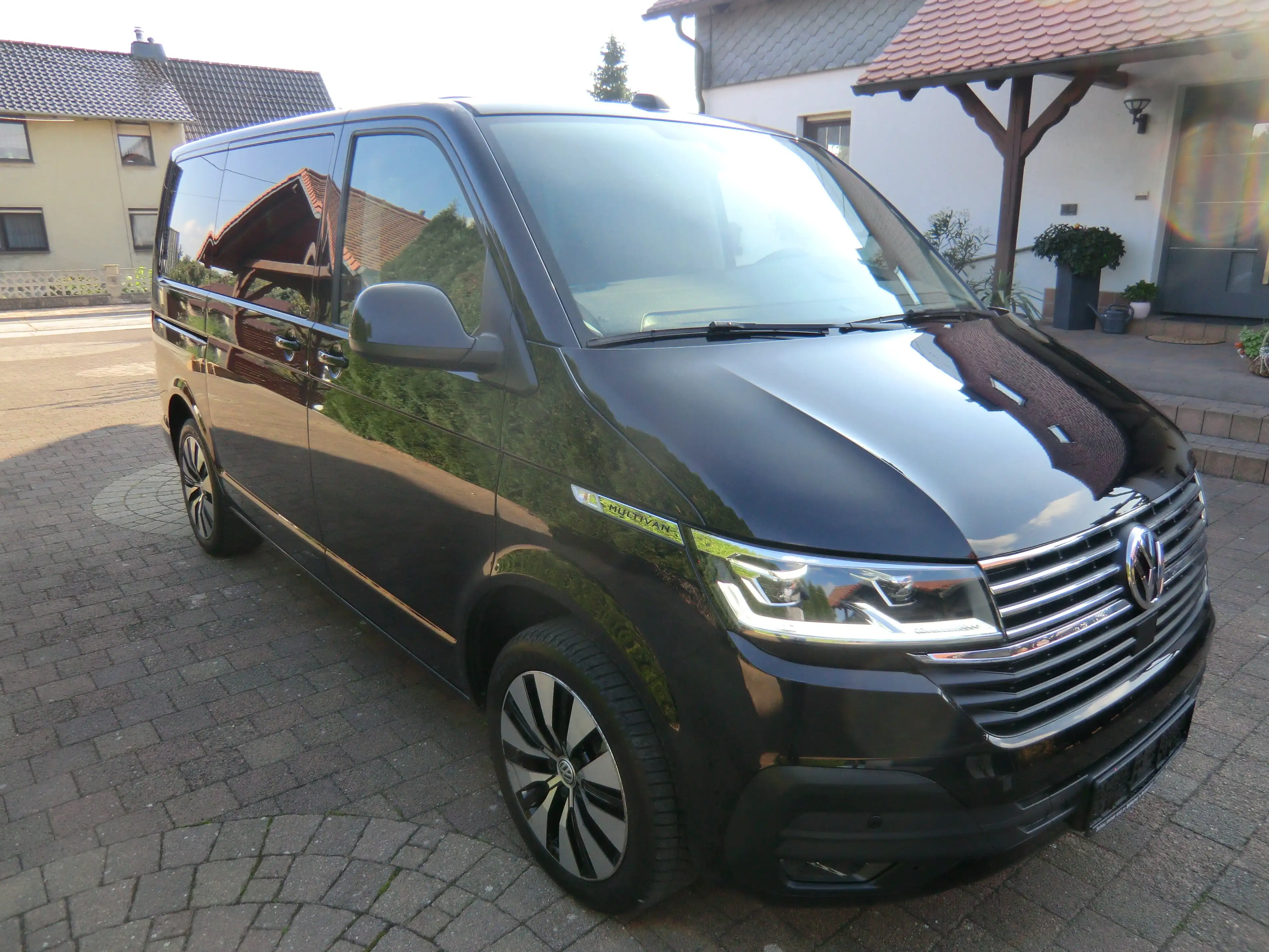 Volkswagen T6.1 Multivan Multivan C.line, 7 Sitze, LED, MwSt.,2xS.tür, — photo 3