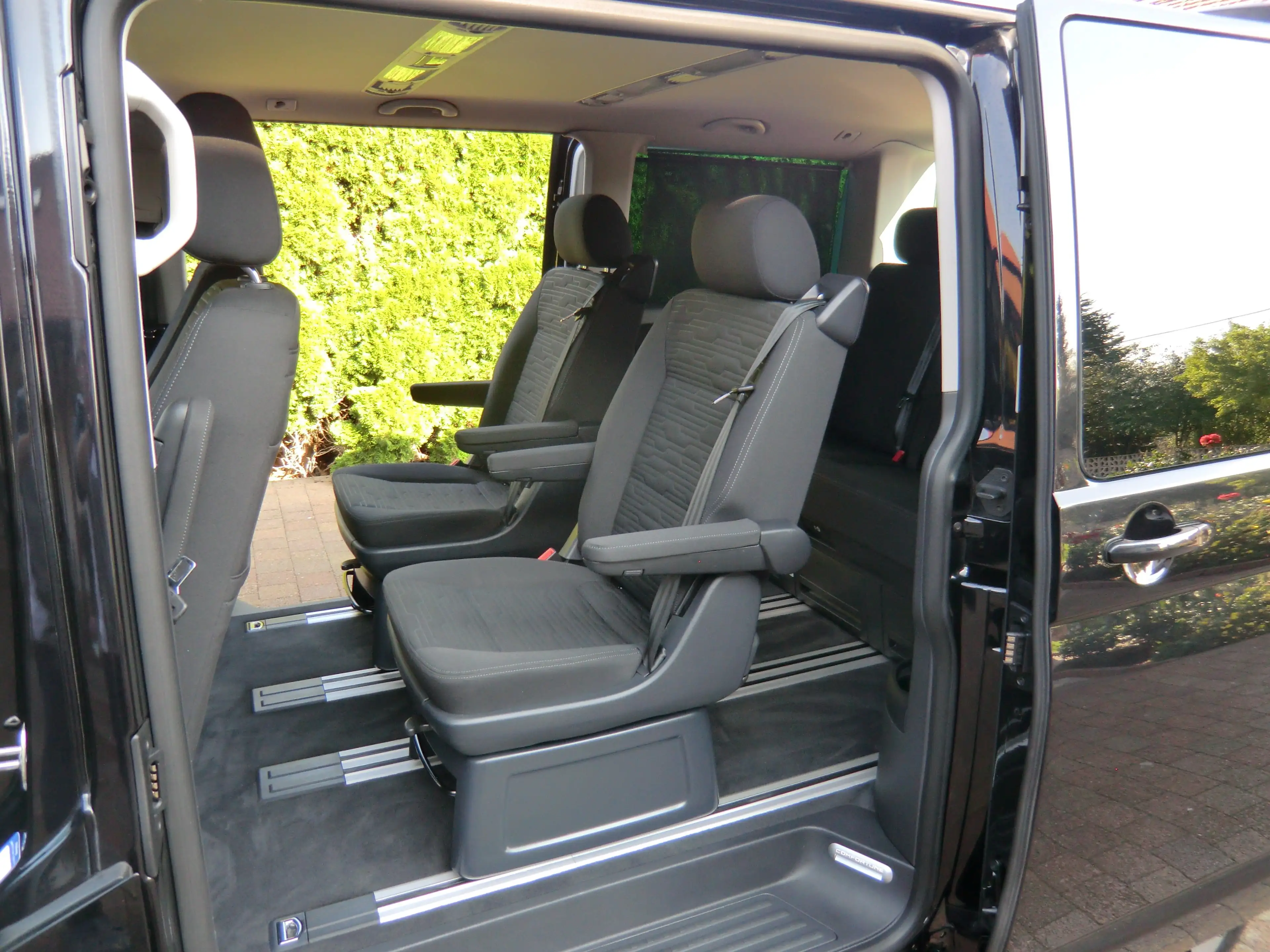 Volkswagen T6.1 Multivan Multivan C.line, 7 Sitze, LED, MwSt.,2xS.tür, — photo 9