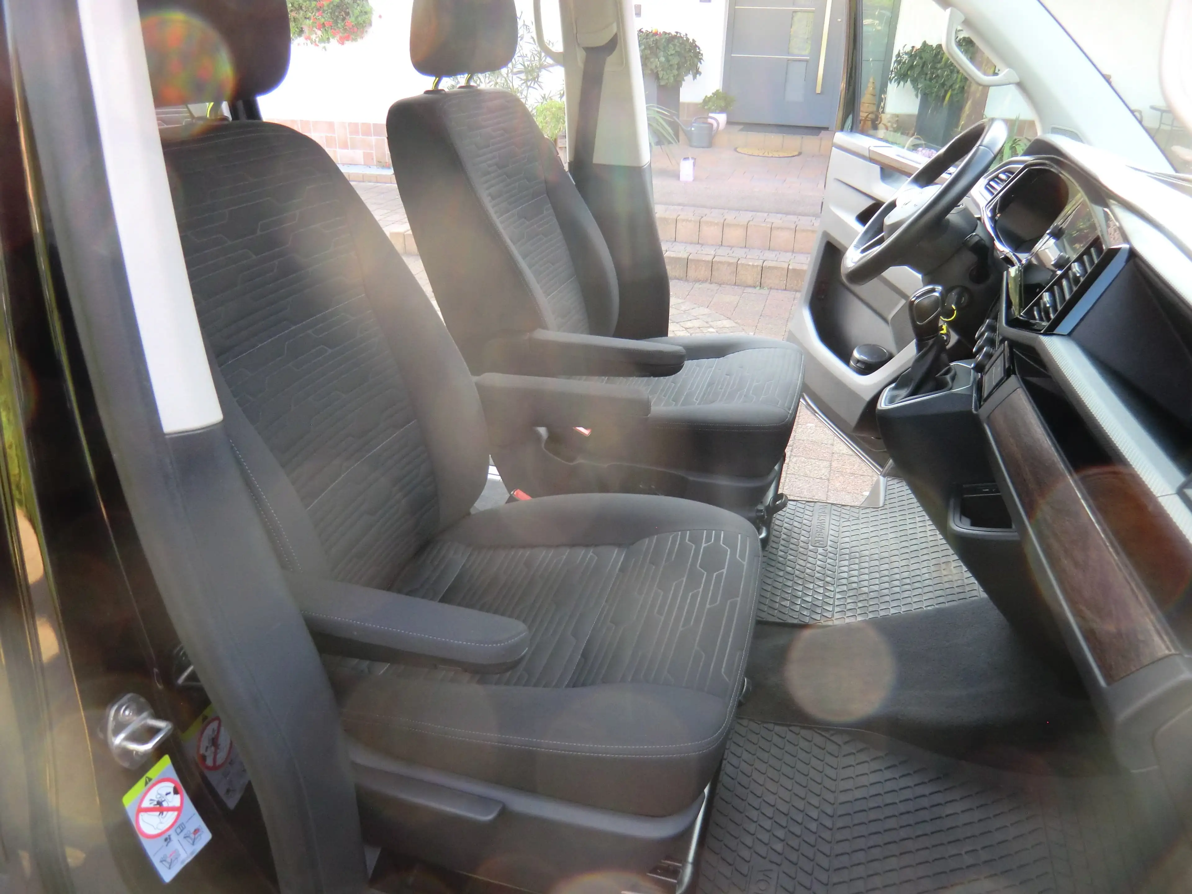 Volkswagen T6.1 Multivan Multivan C.line, 7 Sitze, LED, MwSt.,2xS.tür, — photo 8