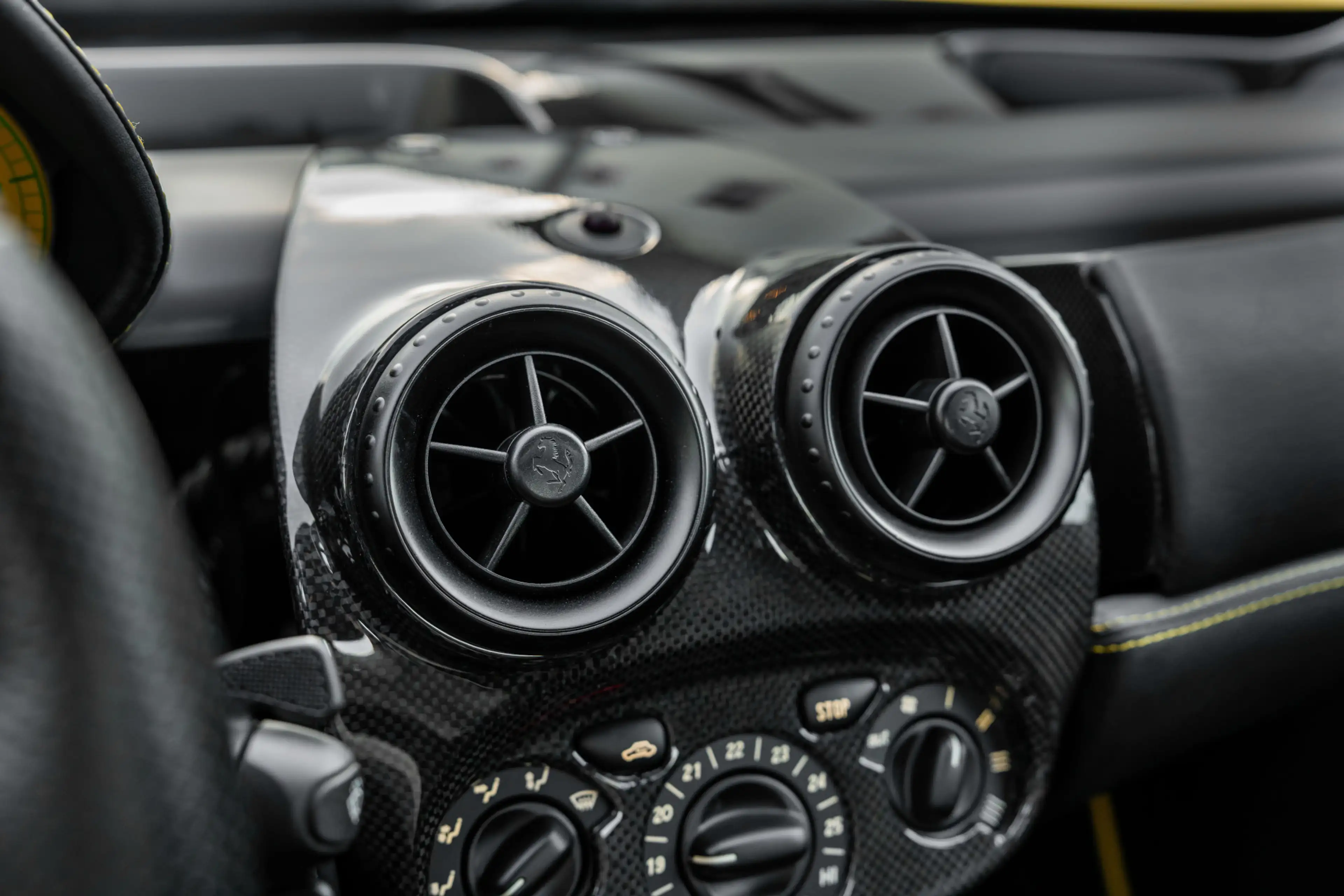 Ferrari Enzo Ferrari - Giallo Modena - 1 of only 18 — photo 13