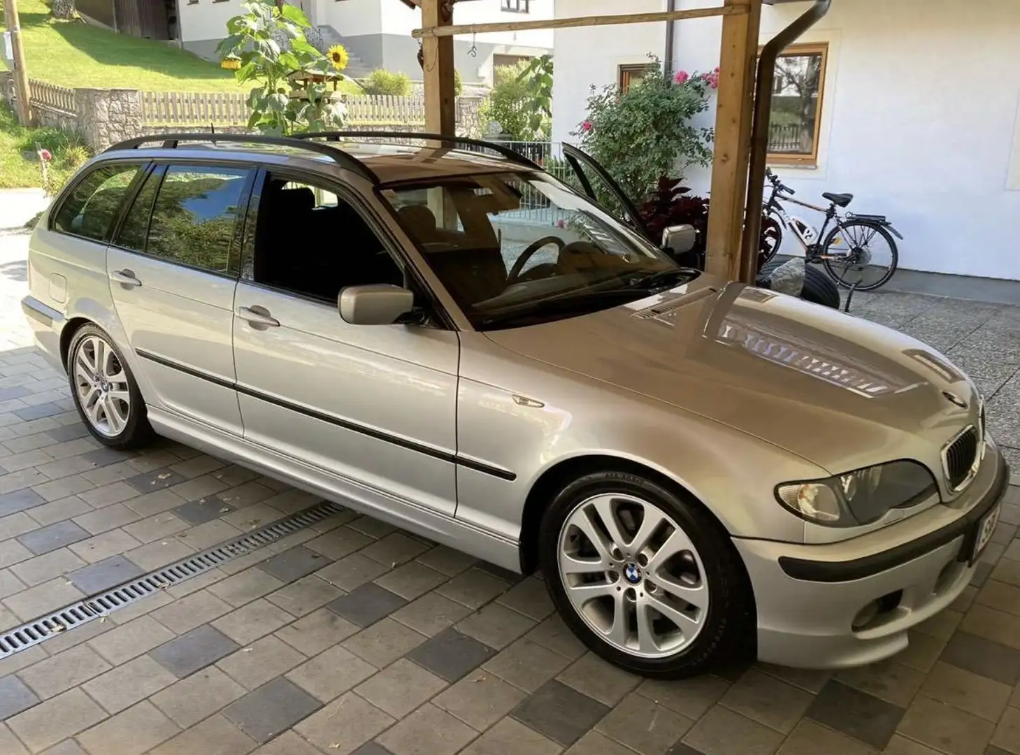 BMW 330 330xd touring Österreich-Paket Österreich-Paket Silber - 1