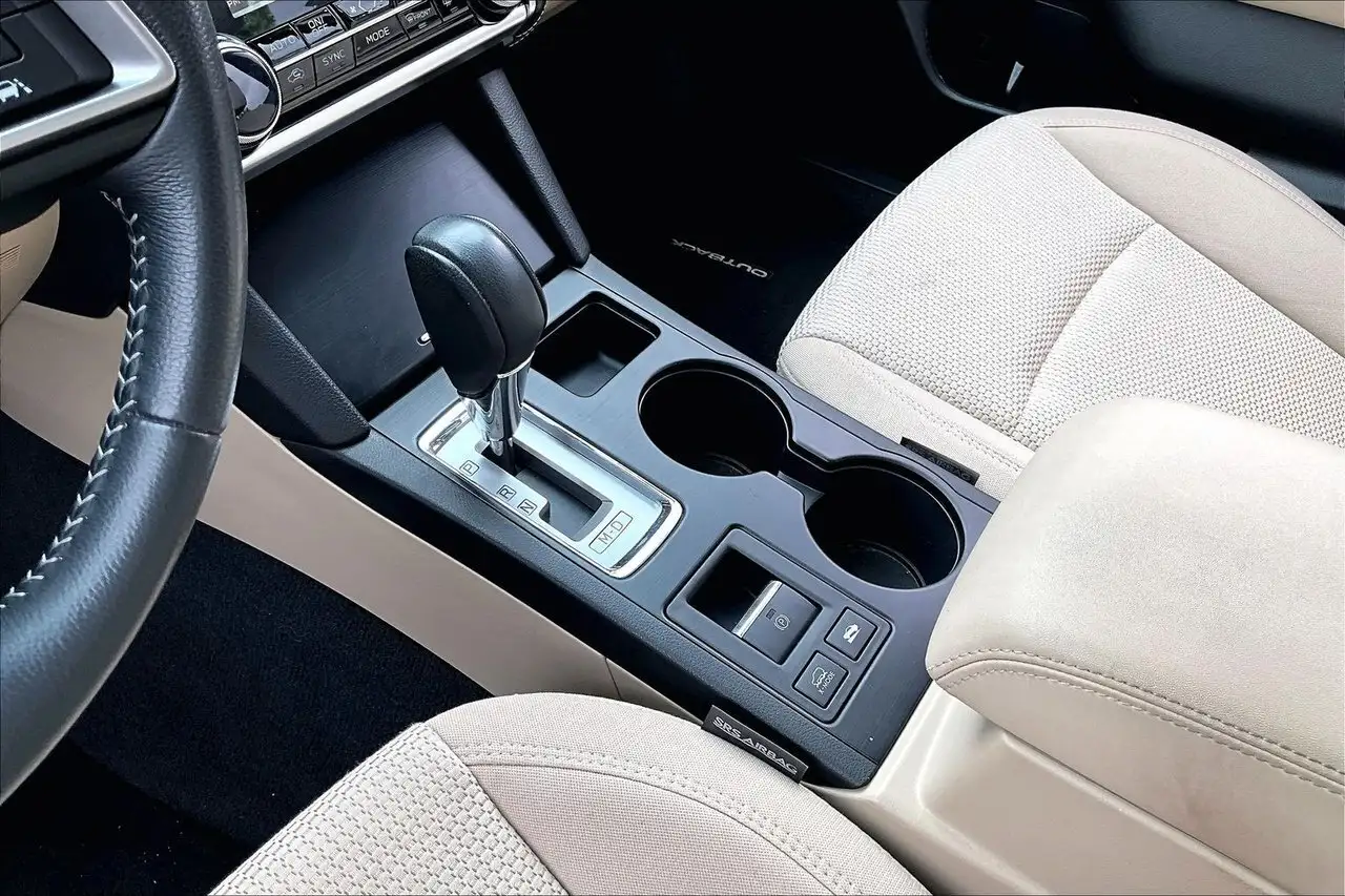 Subaru OUTBACK fotografie Subaru OUTBACK