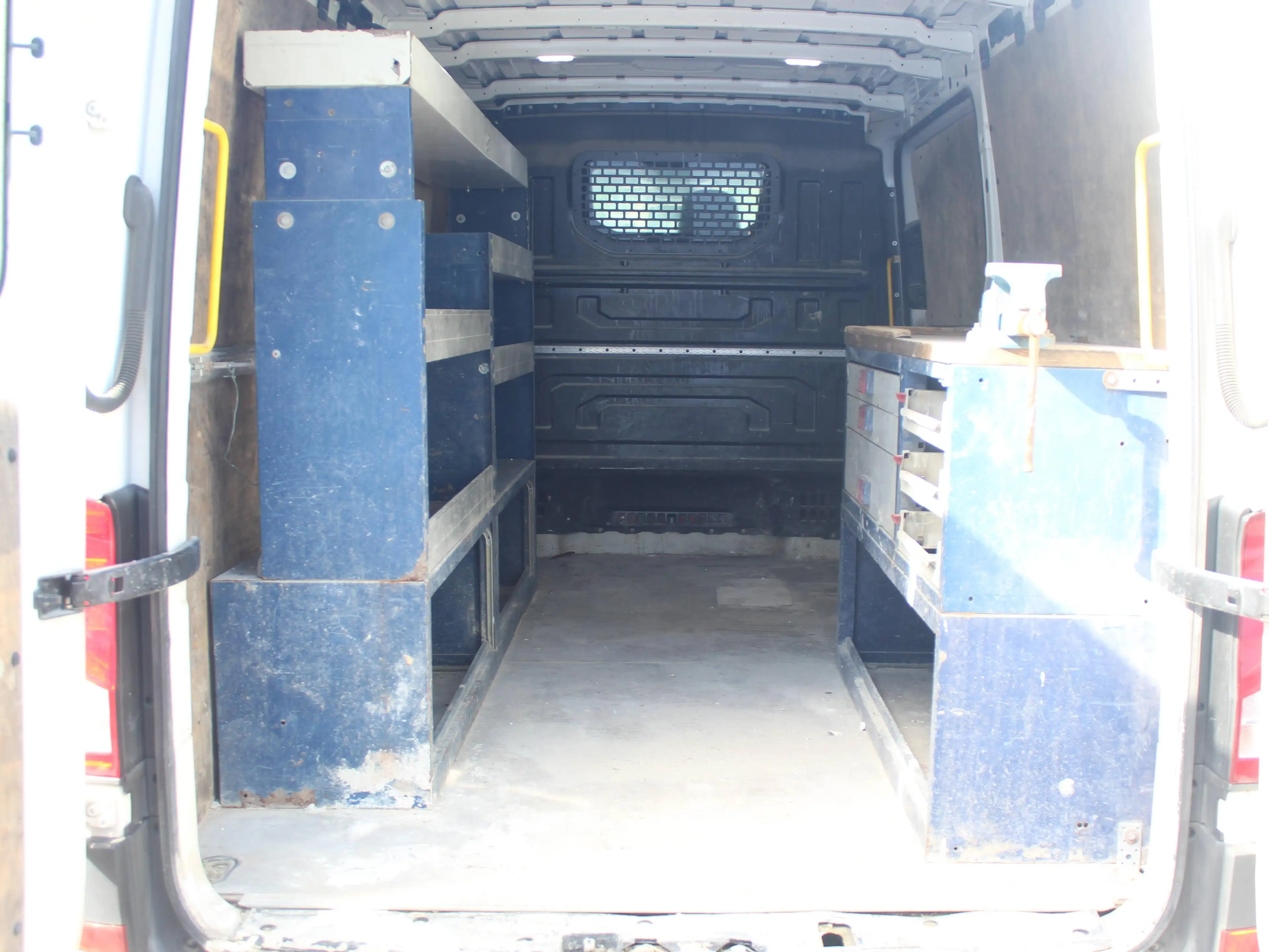 Volkswagen Crafter 30 mittellang FWD Trendline — photo 4