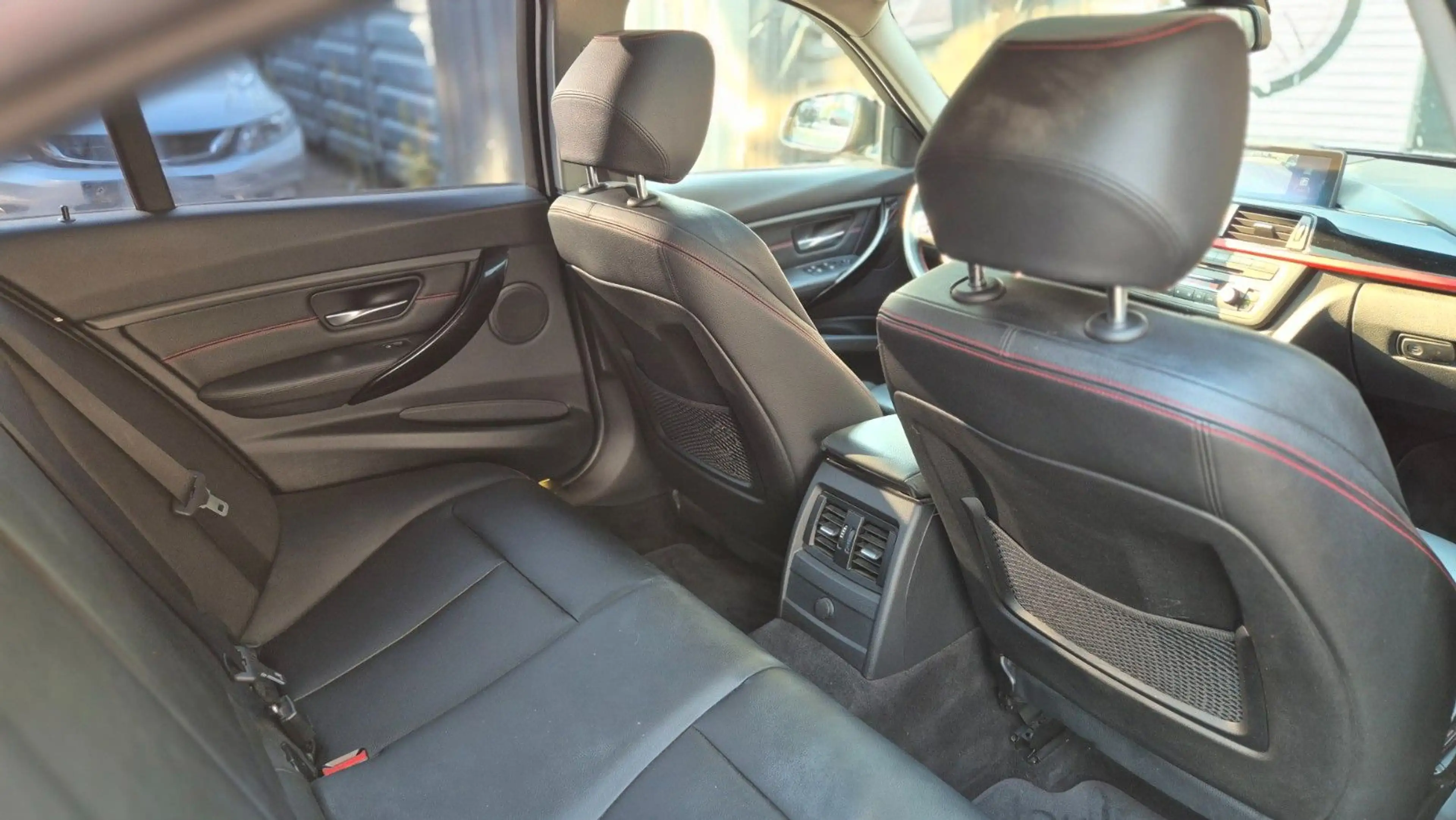BMW 328 i 3er /SPORT-19"Zoll-Head Up-Navi 1.Hand — photo 10
