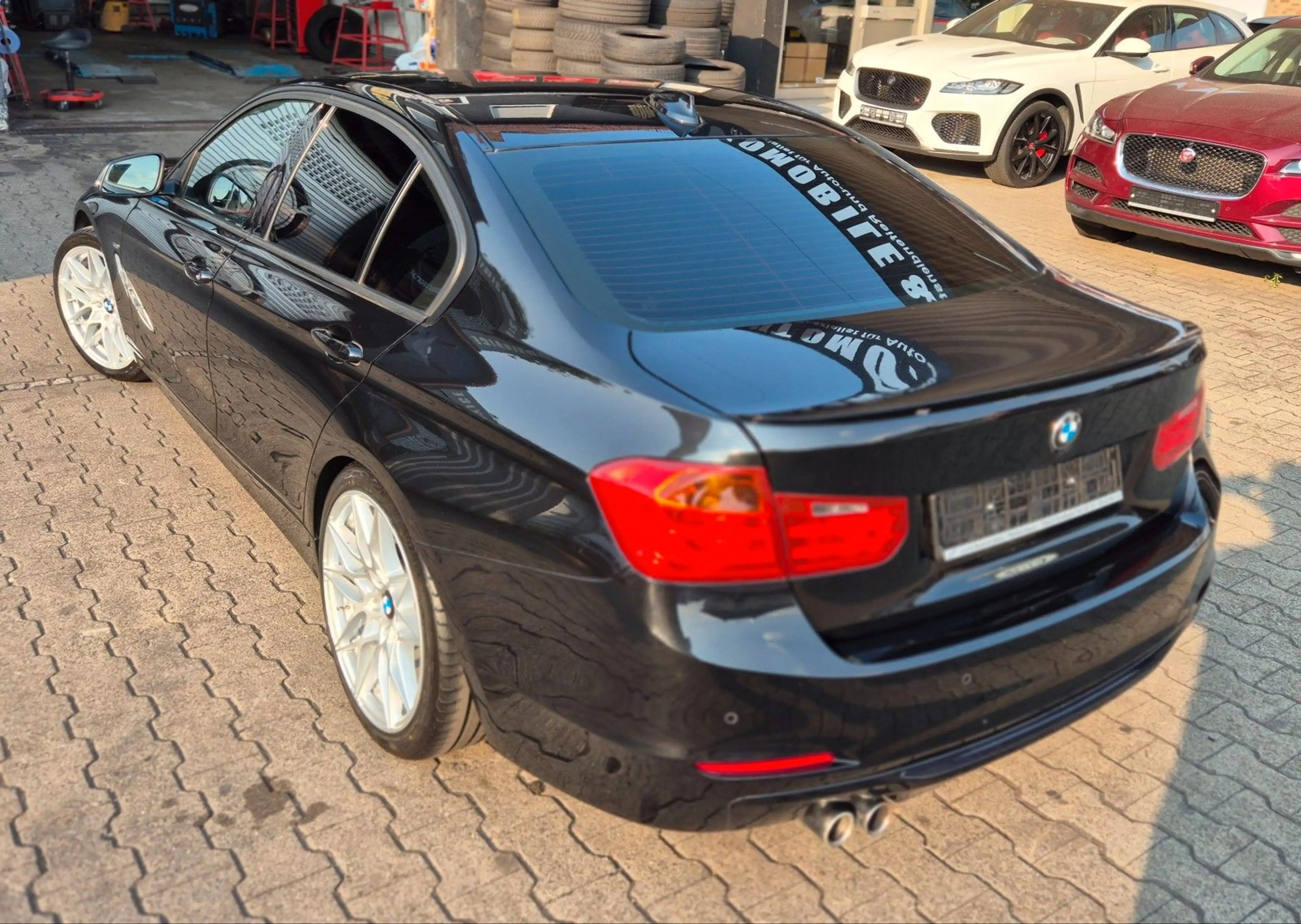 BMW 328 i 3er /SPORT-19"Zoll-Head Up-Navi 1.Hand — photo 2