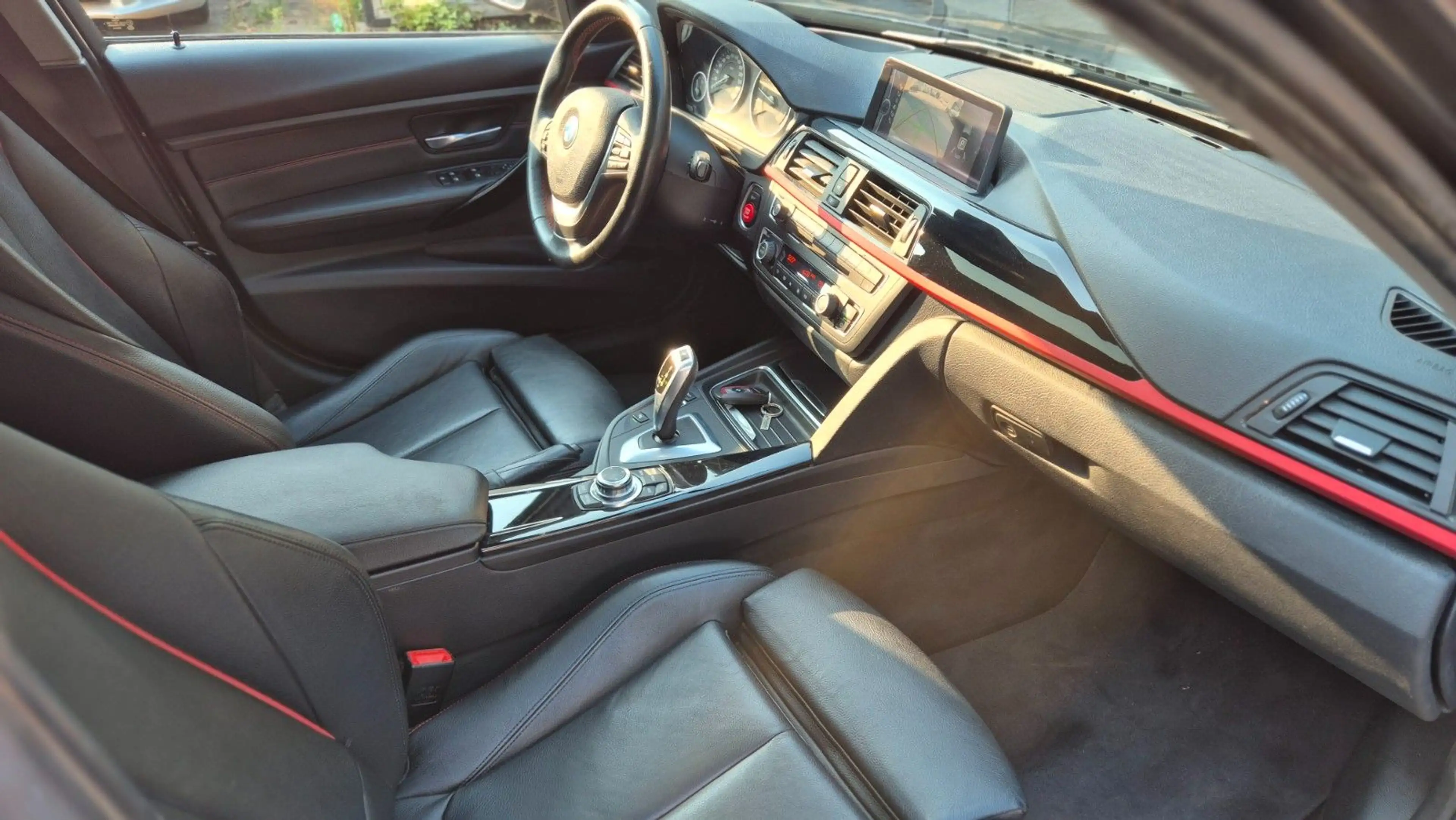 BMW 328 i 3er /SPORT-19"Zoll-Head Up-Navi 1.Hand — photo 7