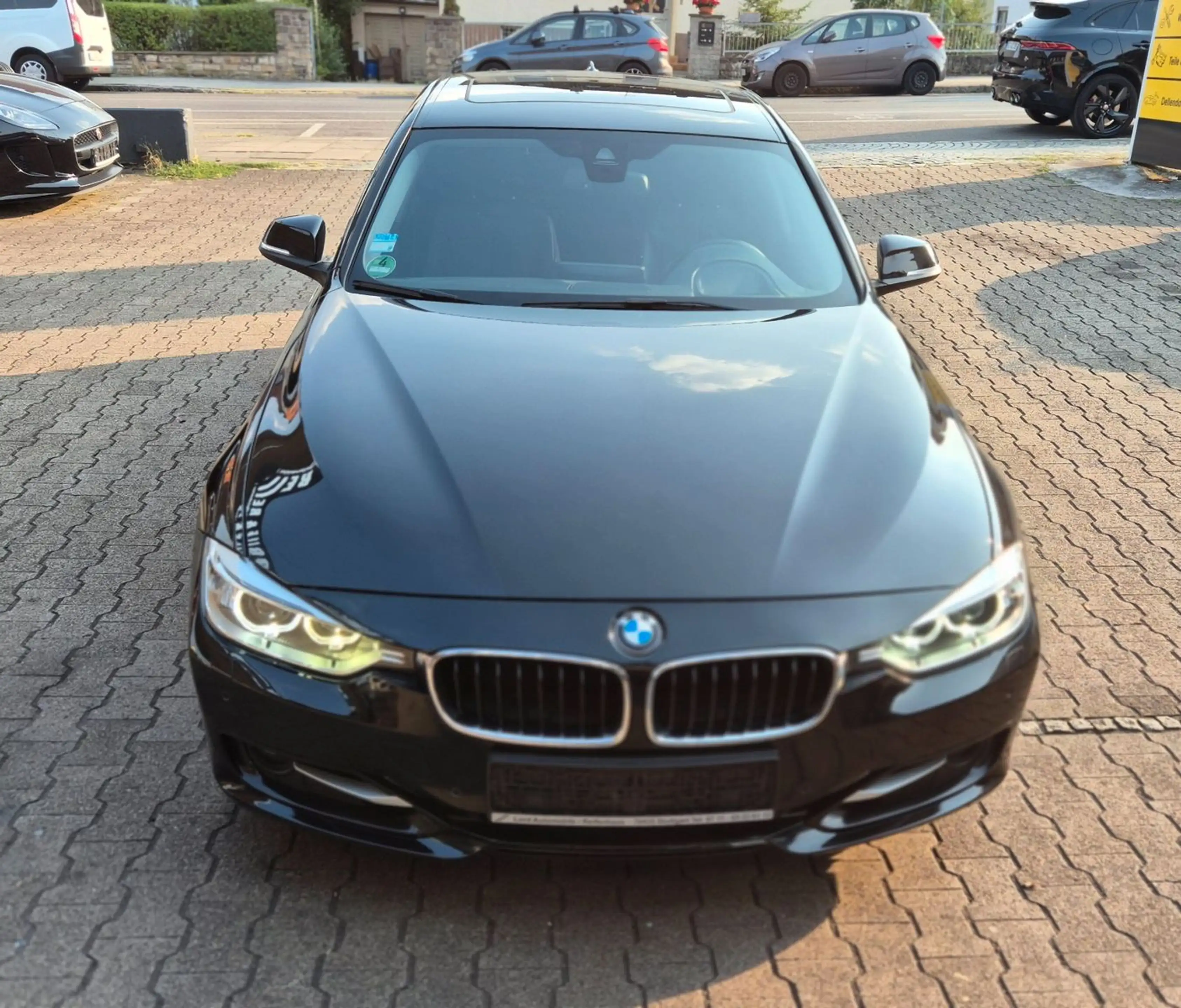 BMW 328 i 3er /SPORT-19"Zoll-Head Up-Navi 1.Hand — photo 15