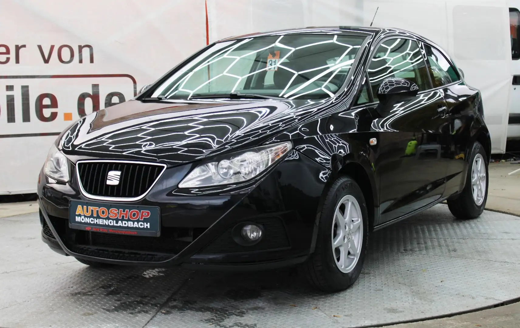 SEAT Ibiza SC Stylance 1.Hd*Lpg Gasanlage*Tüv&Insp.* Schwarz - 2