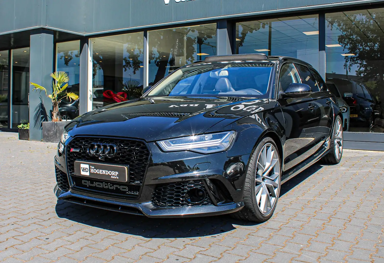 Audi RS6 4.0 TFSI AKRA Perf. PL+ 305km KERAMISCHE PANO 605P Zwart - 1
