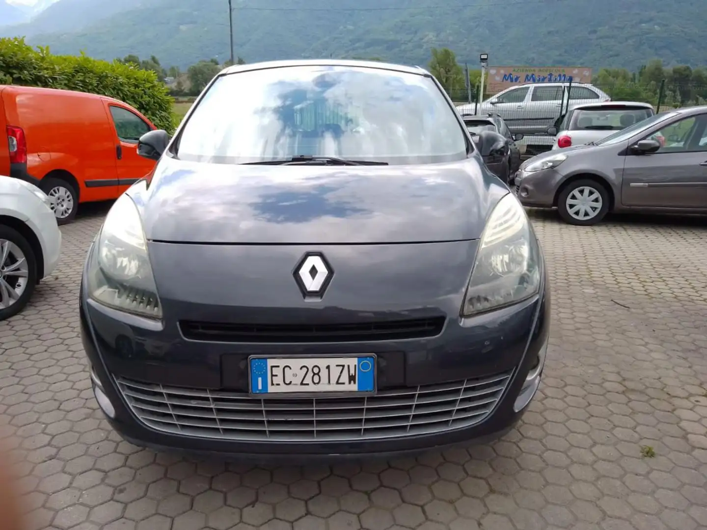 Renault Scenic 1.5 dCi 110CV 7 POSTI Grigio - 1
