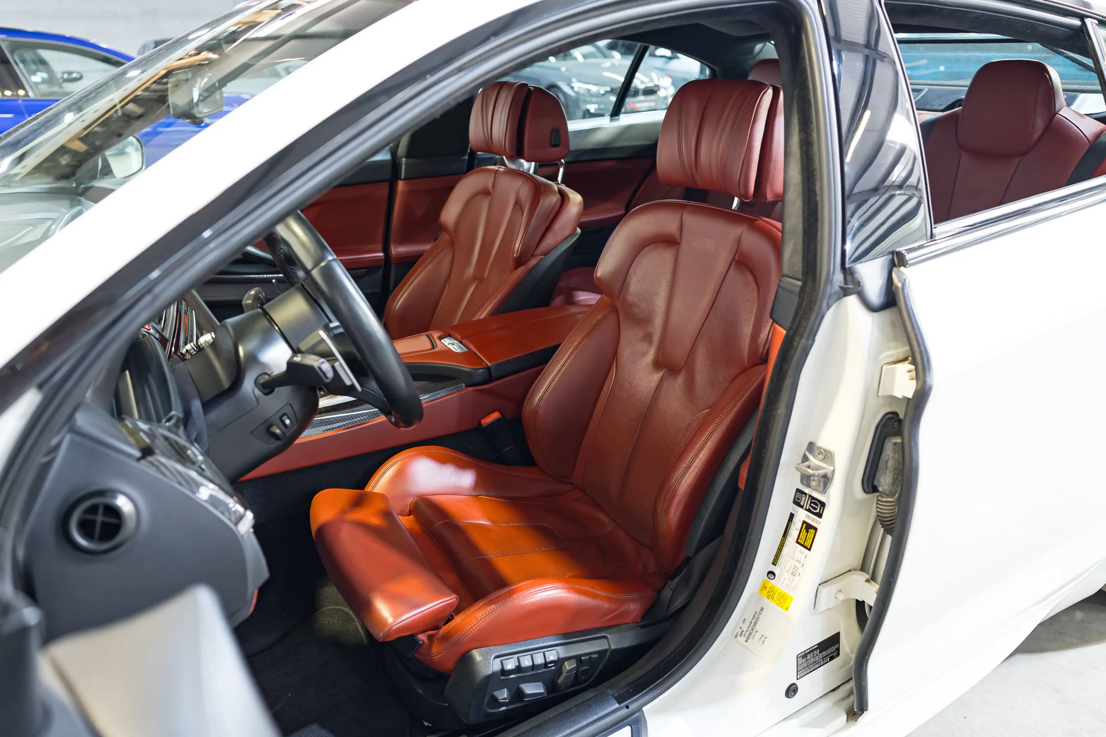 BMW M6 GRANCOUPE - B&O I CARBON I EDC I NAVPRO I ALCANTRA — photo 9