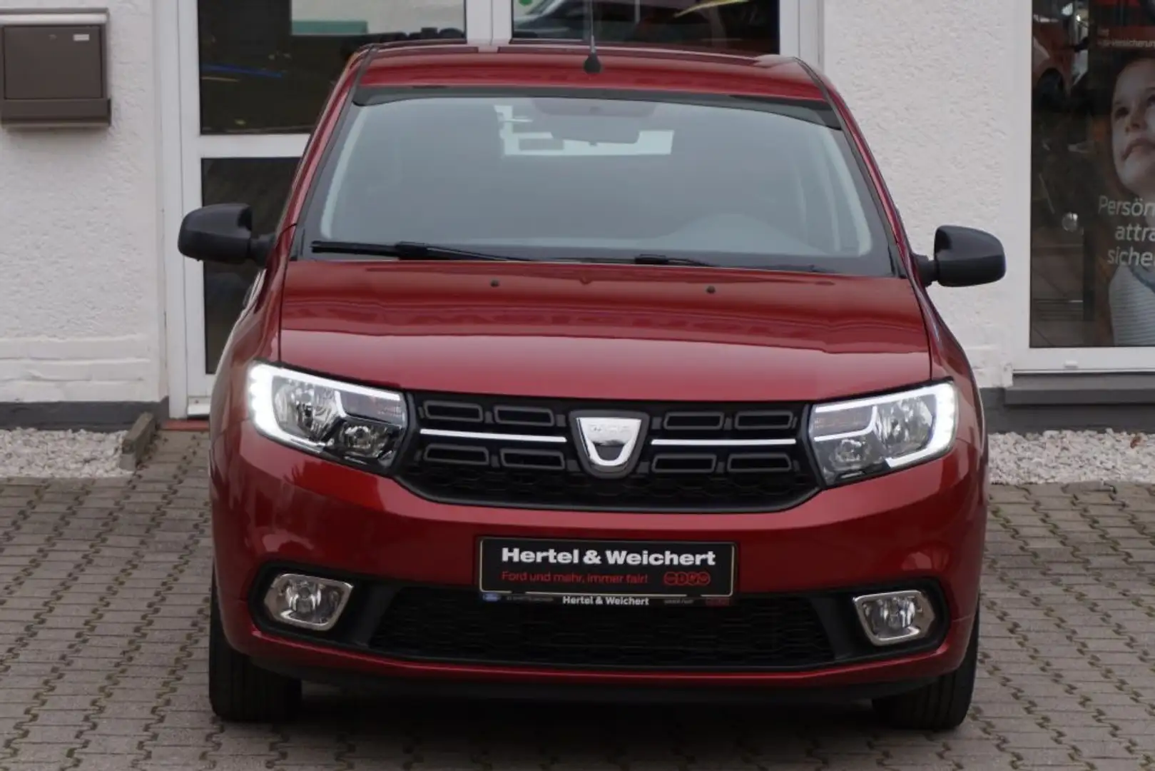 Dacia Sandero SCe 75 Essential Rot - 2