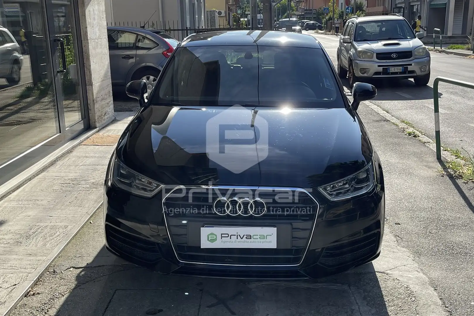 Audi A1 A1 1.0 TFSI ultra Zwart - 2