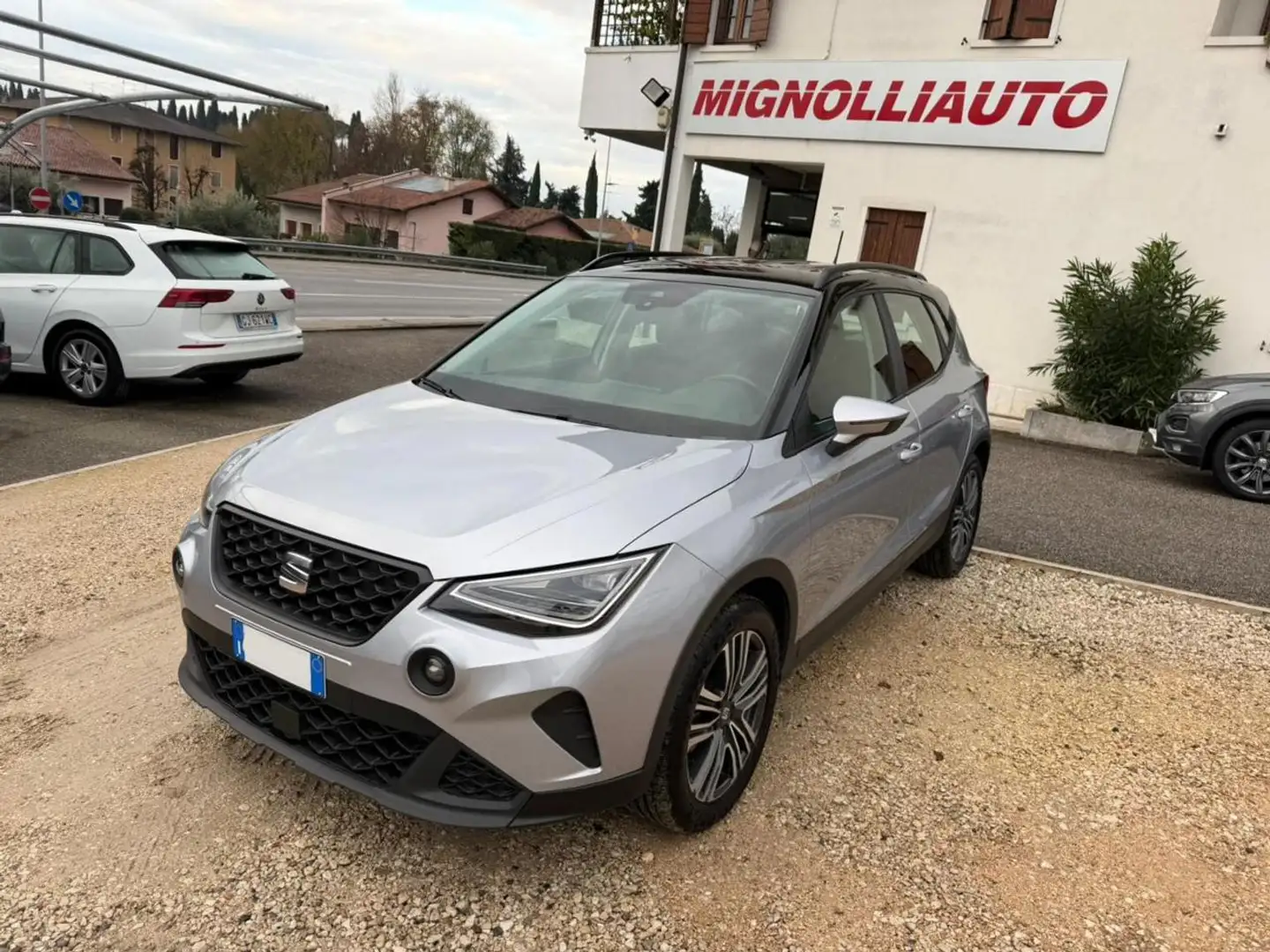 SEAT Arona 1.0 EcoTSI Style OK NEOPATENTATI Silber - 1