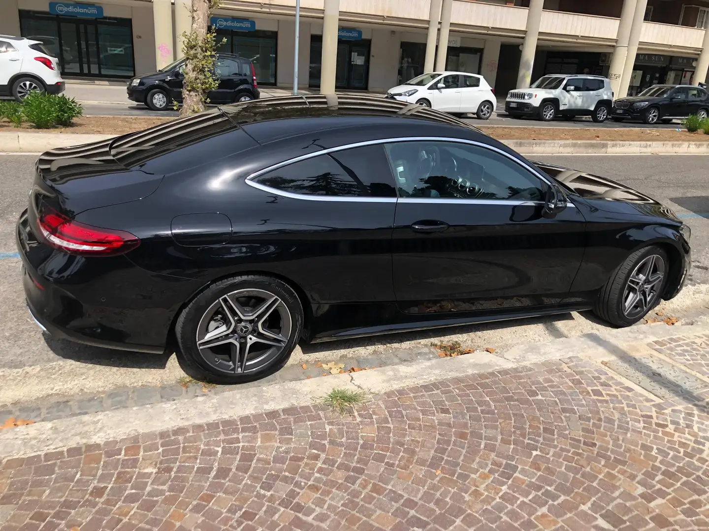 Mercedes-Benz C 220 Coupe d Premium auto - 2