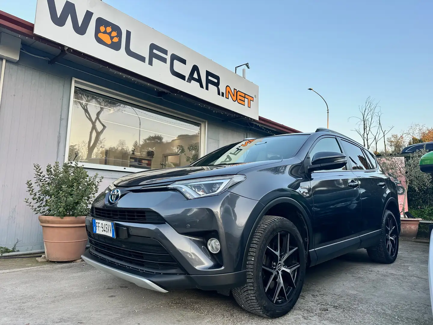 Toyota RAV 4 Rav4 2.5 vvt-i h Lounge 2wd e-cvt Grijs - 1