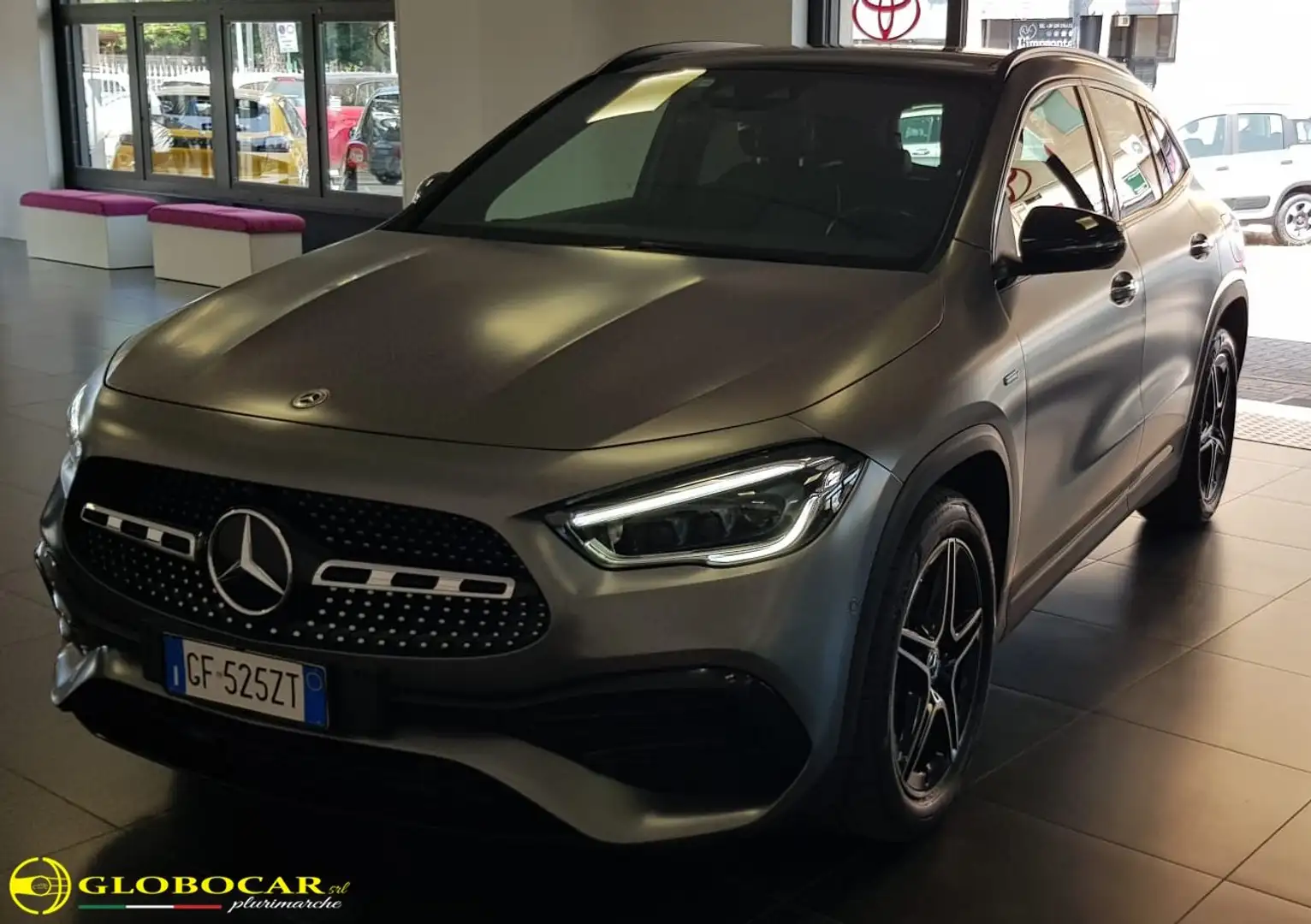Mercedes-Benz GLA 250 GLA 250 e phev Premium AMG eq-power Šedá - 2
