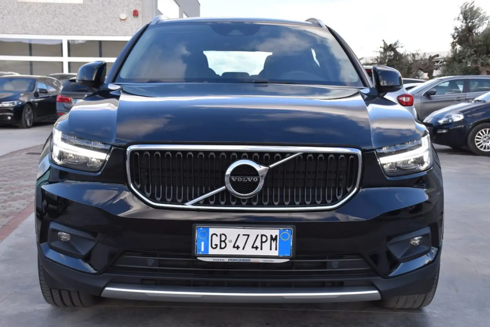 Volvo XC40 T5 Recharge Plug-in Hybrid Inscription Nero - 2