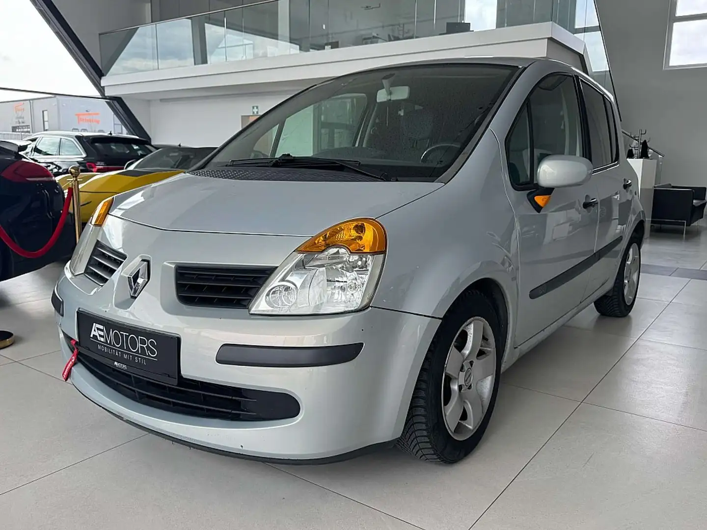 Renault Modus Authentique 1,5 dCi Grau - 1