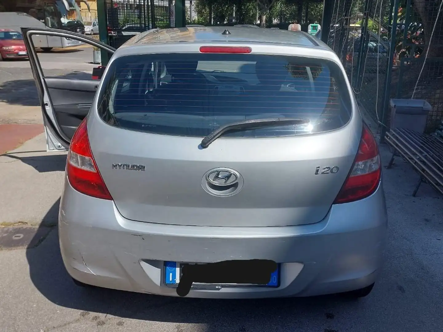 Hyundai i20 i20 I 2009 5p 1.2 Comfort Gpl Argento - 2