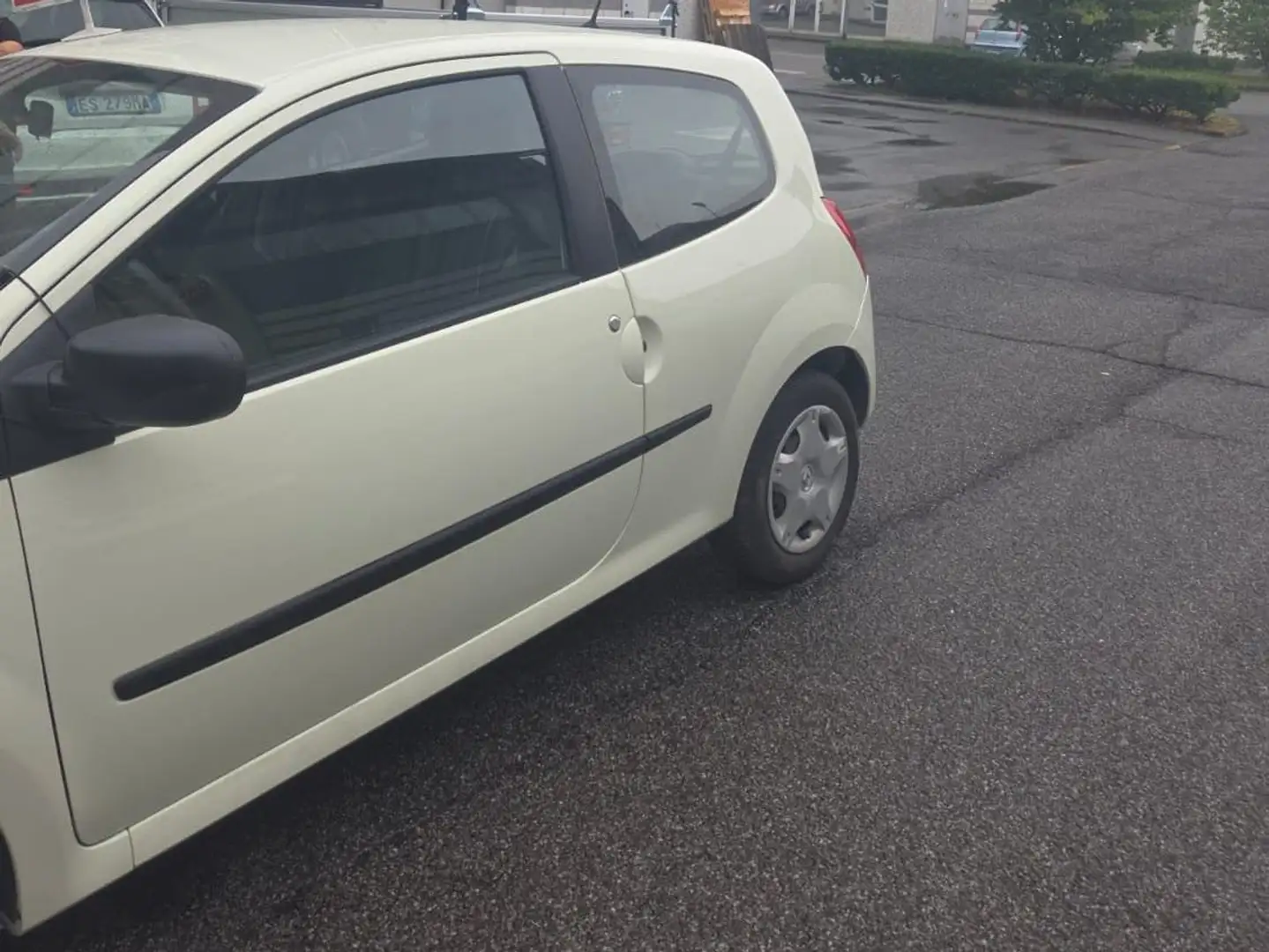 Renault Twingo Twingo II 2012 1.5 dci Live 75cv Bianco - 2