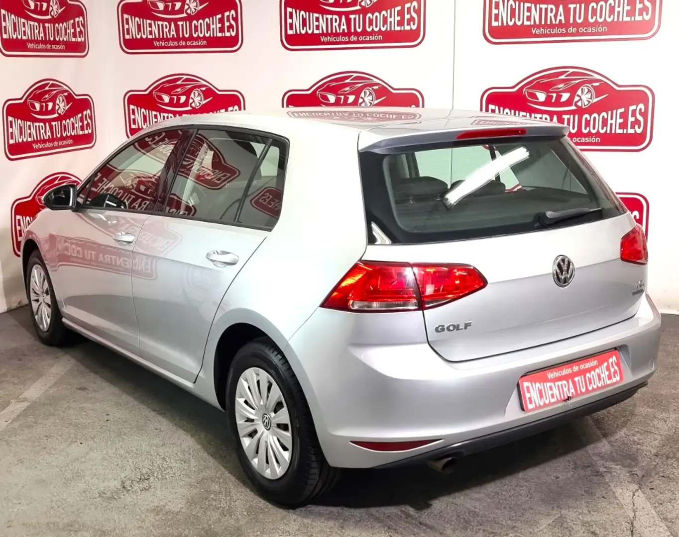 Volkswagen Golf 1.2 TSI BMT Edition 105 Rouge - 2