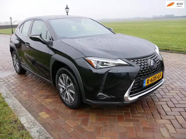 Lexus UX 300e 54 kWh CLIMA ** 12999 NETTO **