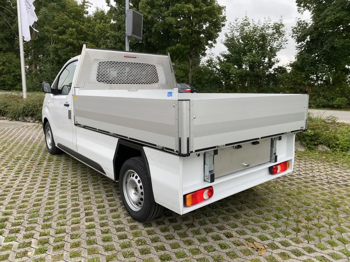 Toyota Proace Electric Work Pritsche Alb - 2