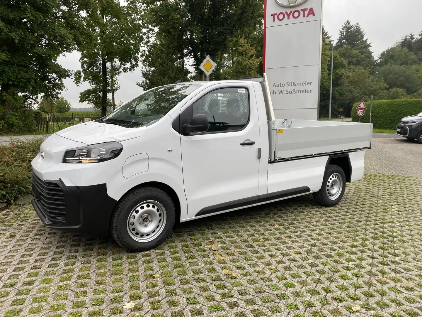 Toyota Proace Electric Work Pritsche Alb - 1
