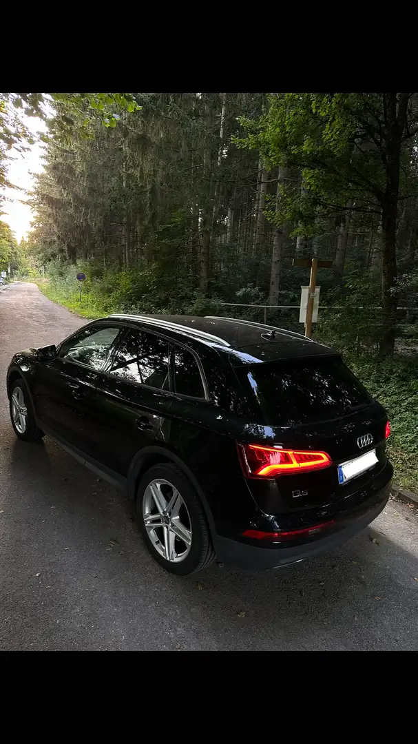 Audi Q5 2.0 TDI quattro S tronic design - 2