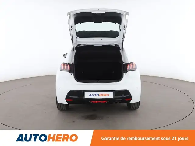 Peugeot 208 view 16
